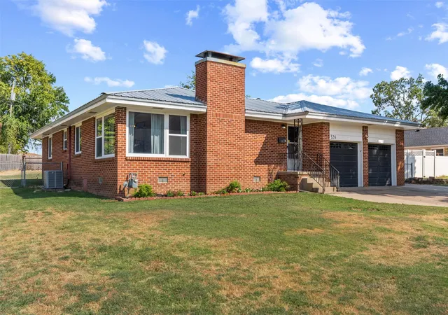 Photo 4 of Single family home for sale at 326 Boston Ave, Bartlesville, OK 74006 | MLS# 2632720 | Listing updated on 2026-10-05
