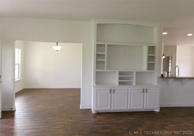 Photo 3 of Single family home for sale at 2071 E 53rd South, Muskogee, OK 74403 | MLS# 2633312 | Listing updated on 2026-09-29