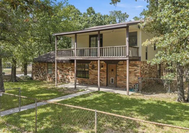Single family home for sale at 177 Fork, Lone Grove, OK 73443 | MLS# 2633360