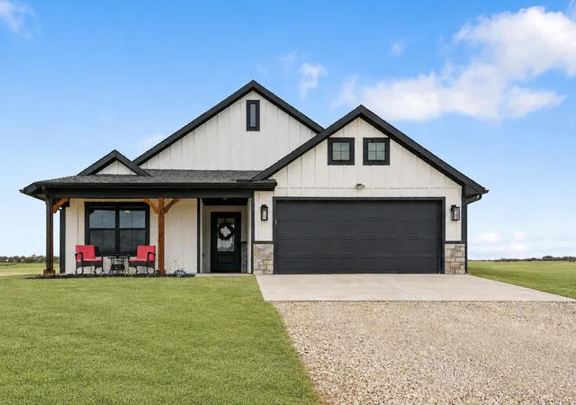 Photo 1 of Single family home for sale at 11828 Xavri Ln, Kingston, OK 73439 | MLS# 2633341 | Listing updated on 2026-10-05