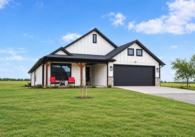 Photo 3 of Single family home for sale at 11828 Xavri Ln, Kingston, OK 73439 | MLS# 2633341 | Listing updated on 2026-10-05