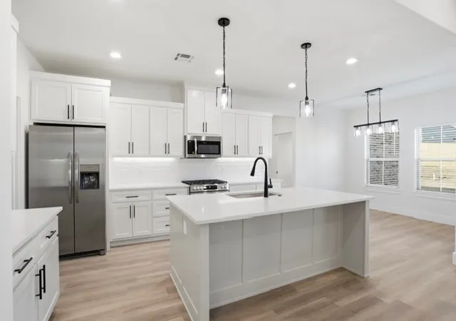 Photo 3 of Single family home for sale at 17 Wilson Loop, Durant, OK 74701 | MLS# 2633381 | Listing updated on 2026-09-11