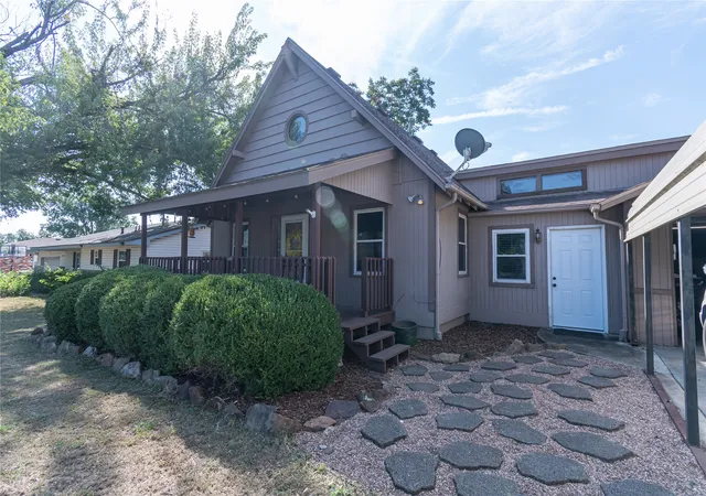 Photo 1 of Sale Pending at 1415 W Bert St, Claremore, OK 74017 | MLS# 2633389 | Listing updated on 2026-09-14