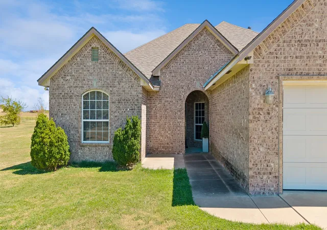 Photo 3 of Single family home for sale at 34201 S 4220 Road, Inola, OK 74036 | MLS# 2631174 | Listing updated on 2026-09-30
