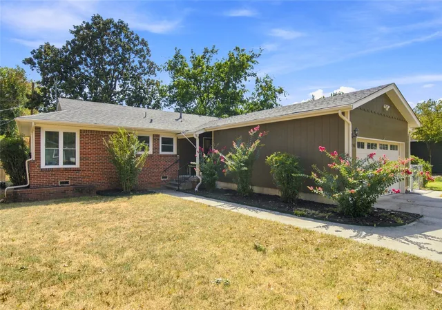 Photo 1 of Sale Pending at 5746 E 27th Place, Tulsa, OK 74114 | MLS# 2633409 | Listing updated on 2026-10-07