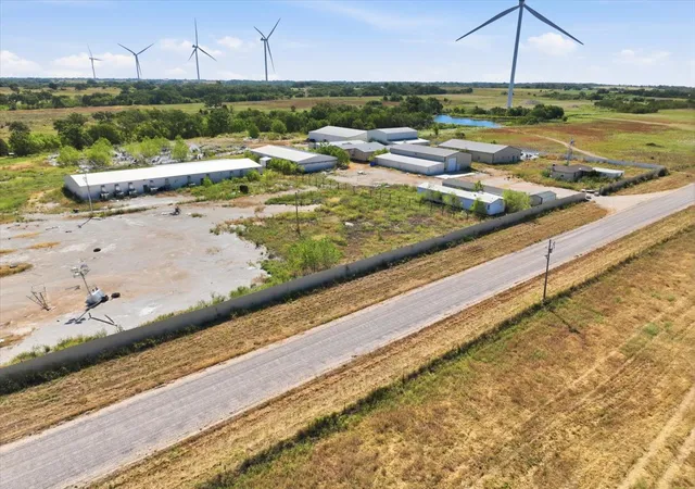 Photo 4 of Manufactured home for sale at 24398 County Rd 3430, Roff, OK 74865 | MLS# 2633418 | Listing updated on 2026-09-11