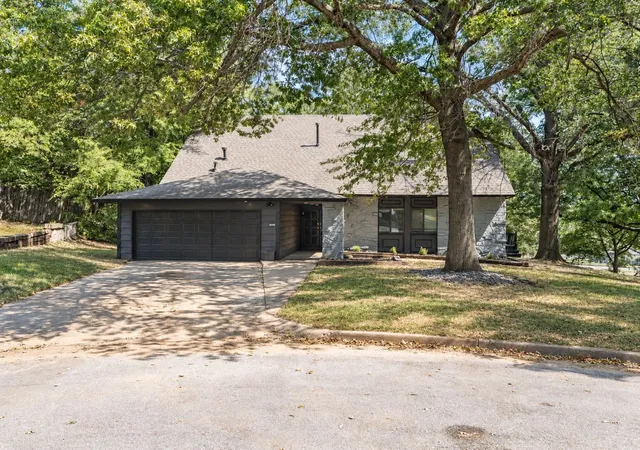 Photo 2 of Single family home for sale at 1825 N Xenophon Ave, Tulsa, OK 74127 | MLS# 2633386 | Listing updated on 2026-09-11