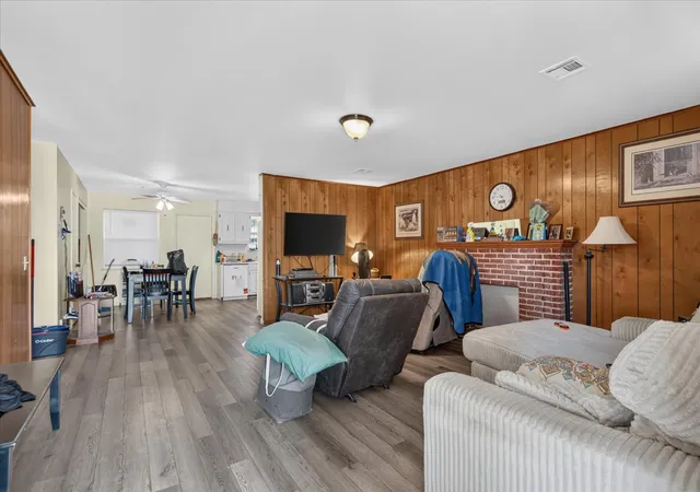 Photo 3 of Sale Pending at 301 S Chickasaw Ave, Bartlesville, OK 74003 | MLS# 2631569 | Listing updated on 2026-09-11