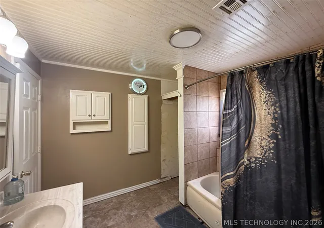 Photo 4 of Single family home for sale at 700 Perdue Ave, Claremore, OK 74017 | MLS# 2633429 | Listing updated on 2026-09-11