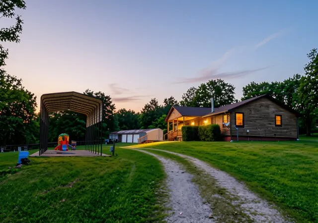 Photo 2 of Sale Pending at 589 Mohawk Dr, Eufaula, OK 74432 | MLS# 2633255 | Listing updated on 2026-09-14