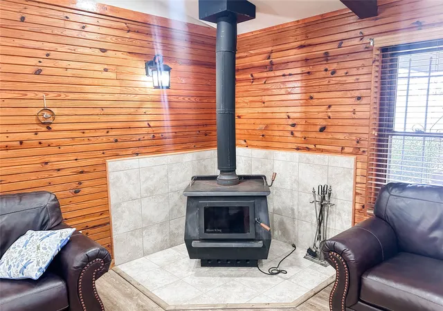 Photo 4 of Single family home for sale at 589 Mohawk Dr, Eufaula, OK 74432 | MLS# 2633255 | Listing updated on 2026-10-03