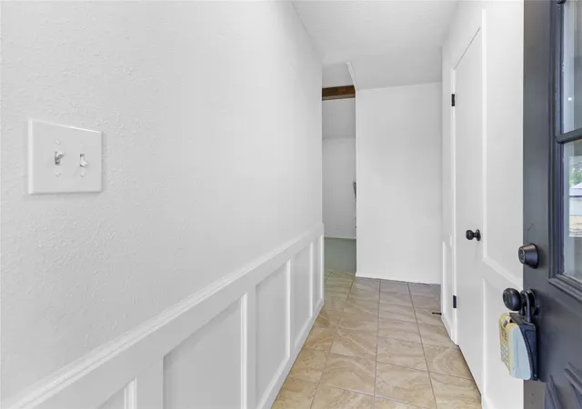 Photo 3 of Single family home for sale at 19224 E Shannon Dr, Claremore, OK 74019 | MLS# 2632508 | Listing updated on 2026-10-02