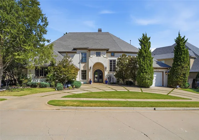 Photo 3 of Single family home for sale at 5708 W Austin St, Broken Arrow, OK 74011 | MLS# 2633392 | Listing updated on 2026-09-11