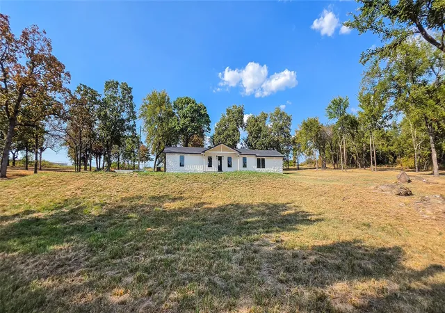 Photo 3 of Single family home for sale at 422311 E 1142 Road, Eufaula, OK 74432 | MLS# 2633292 | Listing updated on 2026-09-12