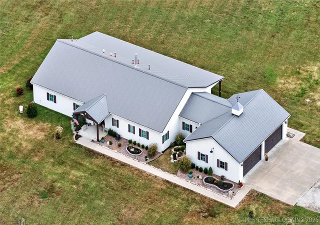 Photo 3 of Sale Pending at 21600 N 4015 Road, Bartlesville, OK 74006 | MLS# 2633486 | Listing updated on 2026-10-06