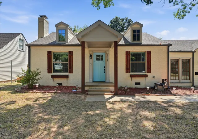 Photo 1 of Single family home for sale at 2834 E 21st Place, Tulsa, OK 74114 | MLS# 2633257 | Listing updated on 2026-09-11