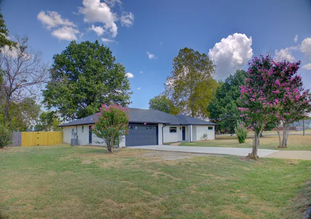 Photo 1 of Single family home for sale at 19753 E 42nd Street S, Broken Arrow, OK 74014 | MLS# 2632912 | Listing updated on 2026-10-07