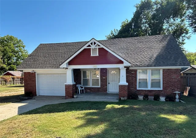 Photo 1 of Single family home for sale at 215 S Toledo Ave, Tulsa, OK 74112 | MLS# 2633500 | Listing updated on 2026-09-12