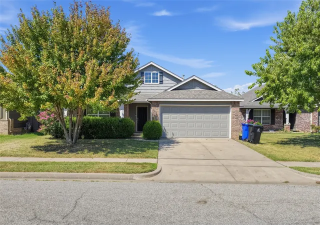 Photo 1 of Single family home for sale at 3008 N 22nd Street, Broken Arrow, OK 74012 | MLS# 2633498 | Listing updated on 2026-09-11