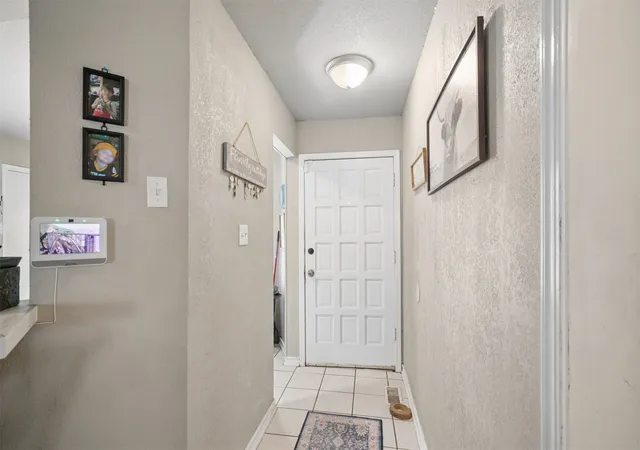 Photo 3 of Sale Pending at 1917 N Desert Palm Ave, Broken Arrow, OK 74012 | MLS# 2633244 | Listing updated on 2026-09-18