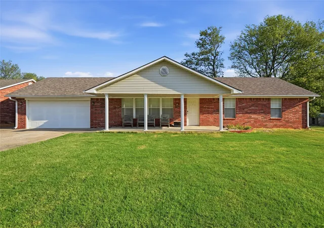 Photo 1 of Single family home for sale at 16865 E 570 Road, Inola, OK 74036 | MLS# 2633517 | Listing updated on 2026-09-23