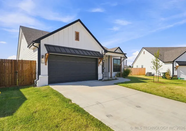 Photo 3 of Single family home for sale at 12014 E 108th Street N, Owasso, OK 74055 | MLS# 2632931 | Listing updated on 2026-09-11