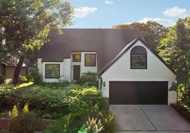 Photo 2 of Single family home for sale at 9520 S Lakewood Ave, Tulsa, OK 74137 | MLS# 2633514 | Listing updated on 2026-09-25