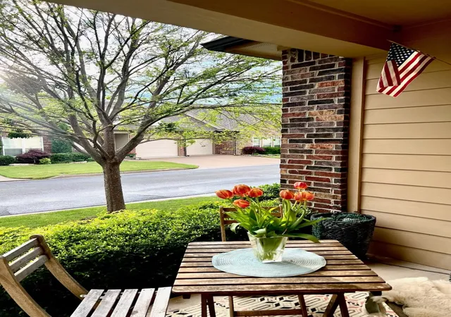 Photo 3 of Single family home for sale at 4611 S Royal Dublin Ln, Broken Arrow, OK 74011 | MLS# 2633309 | Listing updated on 2026-09-12