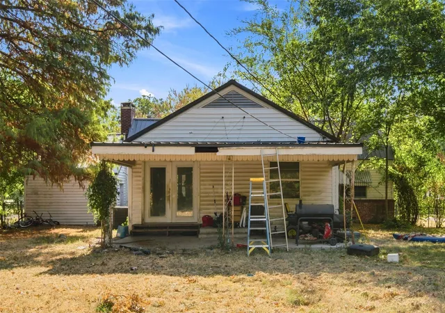 Photo 3 of Single family home for sale at 109 S Brown St, Vinita, OK 74301 | MLS# 2633400 | Listing updated on 2026-09-11