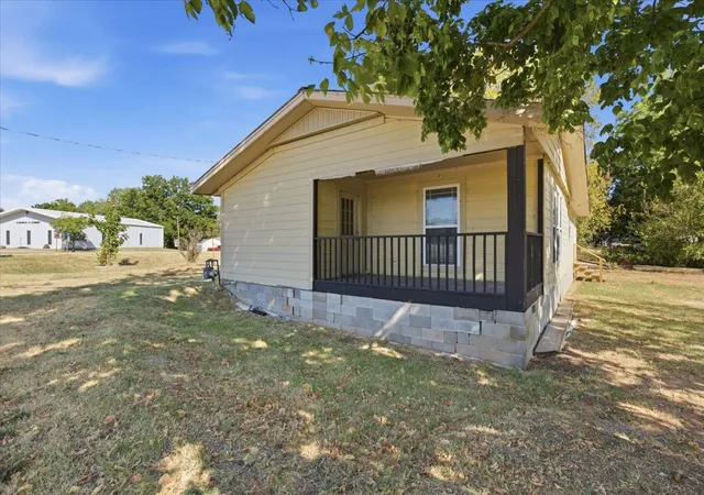 Photo 2 of Single family home for sale at 101 N Division St, Asher, OK 74826 | MLS# 2633572 | Listing updated on 2026-09-11