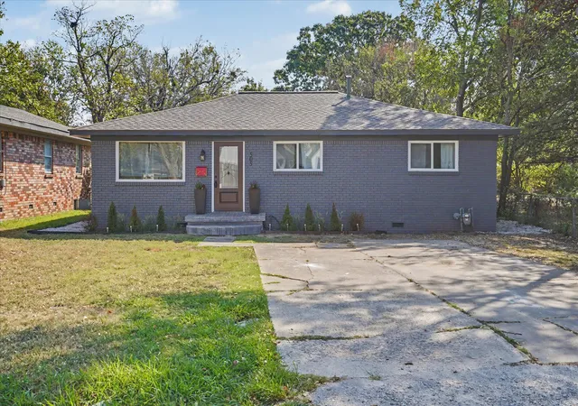 Photo 1 of Single family home for sale at 505 N Ross St, Sapulpa, OK 74066 | MLS# 2633361 | Listing updated on 2026-09-11