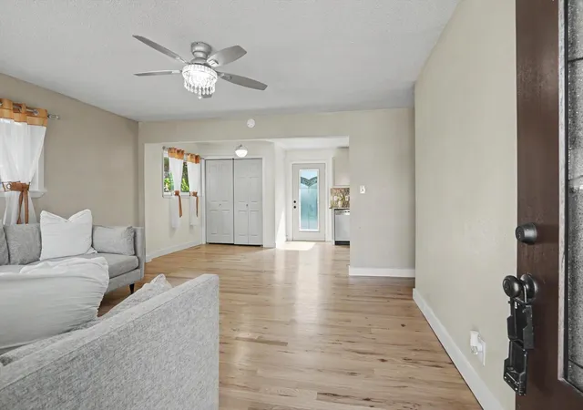 Photo 3 of Single family home for sale at 505 N Ross St, Sapulpa, OK 74066 | MLS# 2633361 | Listing updated on 2026-09-11