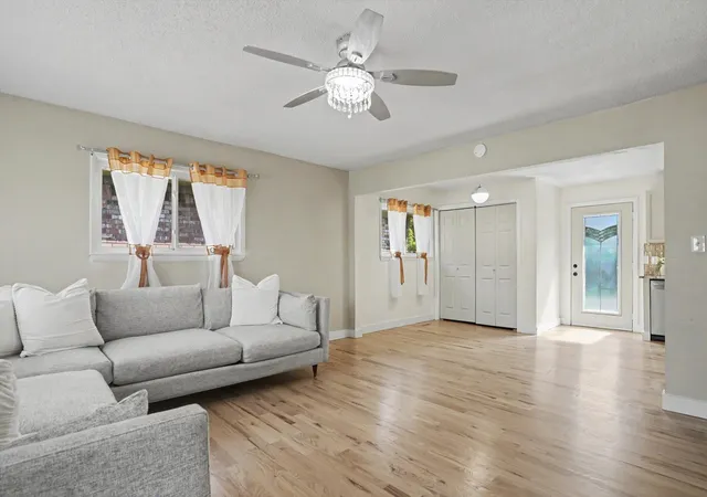 Photo 4 of Single family home for sale at 505 N Ross St, Sapulpa, OK 74066 | MLS# 2633361 | Listing updated on 2026-09-11