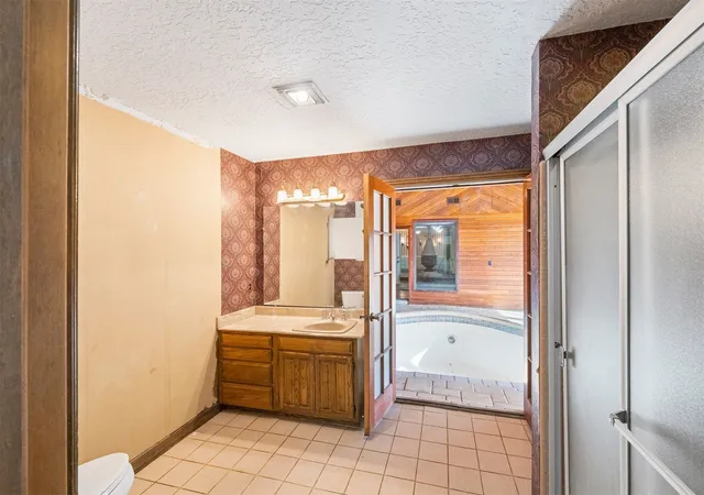 Photo 3 of Single family home for sale at 7455 S Sleepy Holw Dr, Tulsa, OK 74136 | MLS# 2631680 | Listing updated on 2026-09-11