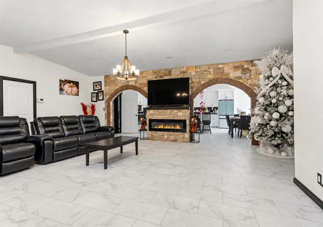 Photo 3 of Single family home for sale at 4747 Springdale Rd, Ardmore, OK 73401 | MLS# 2633551 | Listing updated on 2026-09-11
