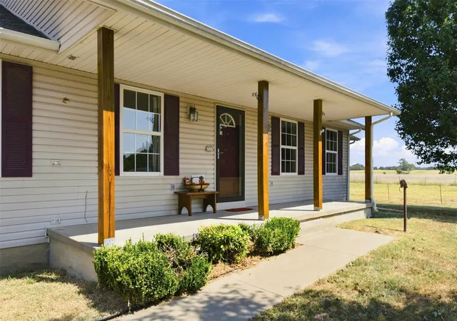 Photo 3 of Single family home for sale at 57420 East 140, Miami, OK 74354 | MLS# 2633613 | Listing updated on 2026-09-24