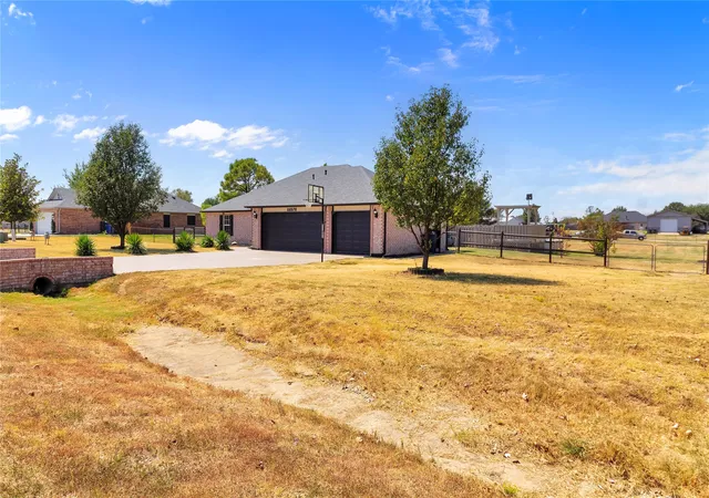 Photo 3 of Single family home for sale at 11976 N 158th East Ave, Collinsville, OK 74021 | MLS# 2633457 | Listing updated on 2026-09-11