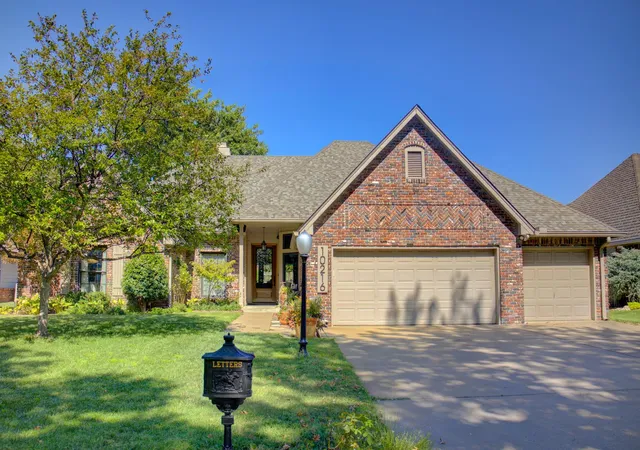 Photo 1 of Sale Pending at 10216 S Granite Ave, Tulsa, OK 74137 | MLS# 2633435 | Listing updated on 2026-09-14
