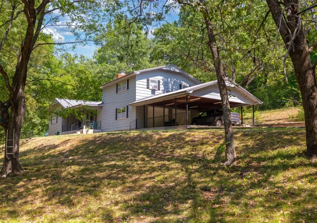 Photo 1 of Sale Pending at 24092 S Black Valley Rd, Tahlequah, OK 74464 | MLS# 2633616 | Listing updated on 2026-09-14