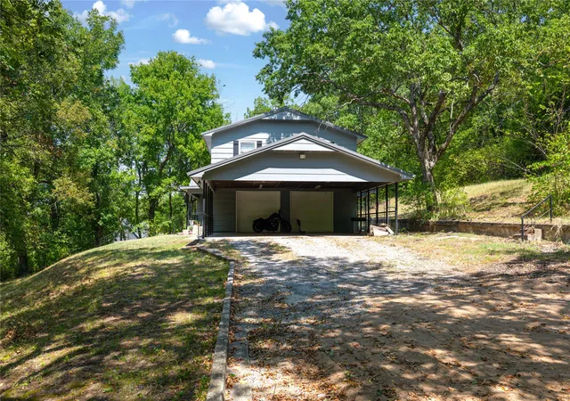 Photo 4 of Sale Pending at 24092 S Black Valley Rd, Tahlequah, OK 74464 | MLS# 2633616 | Listing updated on 2026-09-14