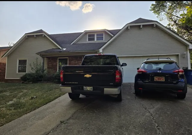 Single family home for sale at 5218 S 32nd Westplace, Tulsa, OK 74107 | MLS# 2633622