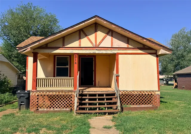 Photo 1 of Single family home for sale at 314 N 17th Street, Collinsville, OK 74021 | MLS# 2633586 | Listing updated on 2026-09-12