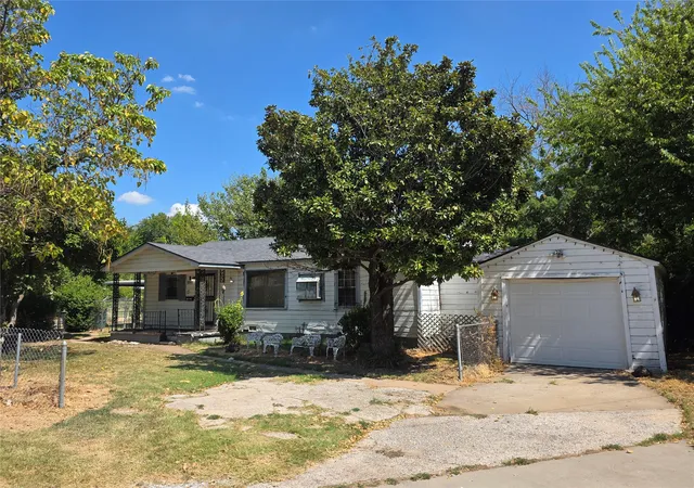 Photo 1 of Single family home for sale at 2423 N Xanthus Ave, Tulsa, OK 74110 | MLS# 2631308 | Listing updated on 2026-09-12