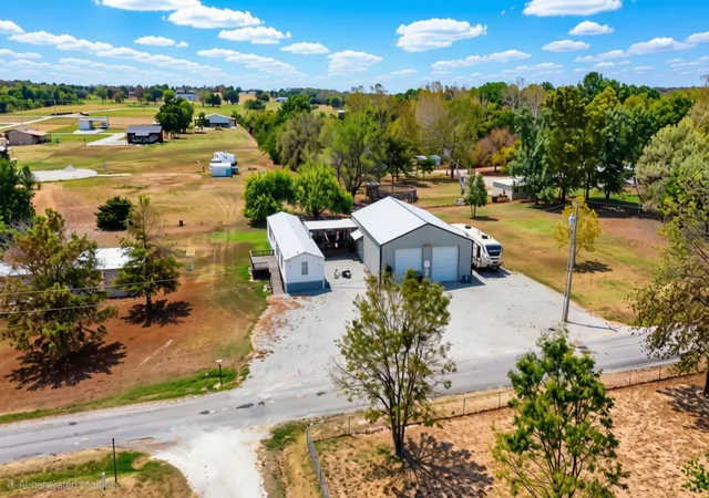 Photo 4 of Manufactured home for sale at 420781 1143 Road, Eufaula, OK 74432 | MLS# 2633638 | Listing updated on 2026-09-12