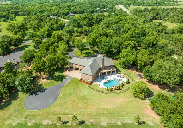 Photo 3 of Single family home for sale at 1211 N Cimarron Hl, Stillwater, OK 74075 | MLS# 2633626 | Listing updated on 2026-09-12