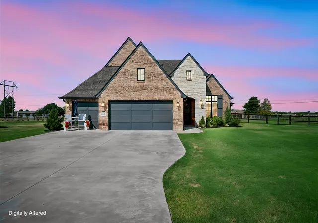 Photo 3 of Single family home for sale at 16720 S 3rd Westavenue, Glenpool, OK 74033 | MLS# 2632770 | Listing updated on 2026-09-12
