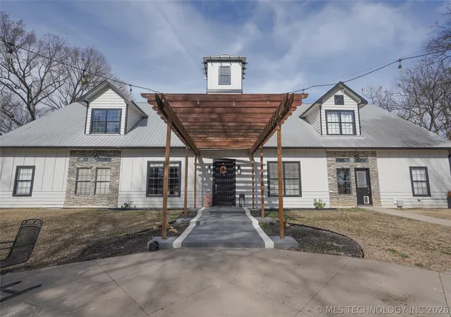 Photo 3 of Sale Pending at 17716 S 39th Westavenue, Mounds, OK 74047 | MLS# 2633648 | Listing updated on 2026-09-12