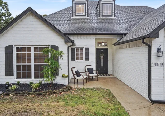 Photo 3 of Single family home for sale at 19618 W 105th Street S, Sapulpa, OK 74066 | MLS# 2633607 | Listing updated on 2026-09-12