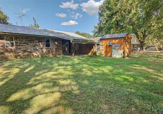 Photo 18 of Single family home for sale at 1211 Frankfort St, Muskogee, OK 74403 | MLS# 2633653 | Listing updated on 2026-09-12