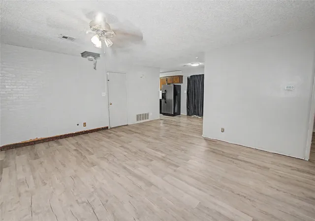 Photo 4 of Single family home for sale at 1211 Frankfort St, Muskogee, OK 74403 | MLS# 2633653 | Listing updated on 2026-09-12
